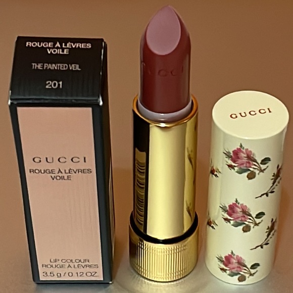 𝙶𝚞𝚌𝚌𝚒 𝚛𝚘𝚞𝚐𝚎𝙰̀ 𝙻𝚎̀𝚟𝚛𝚎𝚜 𝚟𝚘𝚒𝚕𝚎 𝚕𝚒𝚙 𝚌𝚘𝚕𝚘𝚞𝚛 - Picture 4 of 6